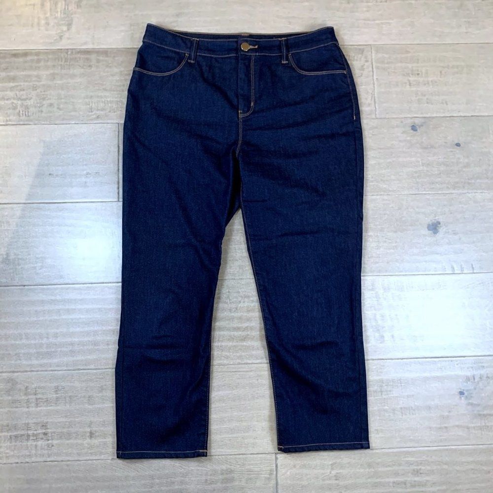 Chico's Platinum Dark Wash Contrast Crop Jeans
